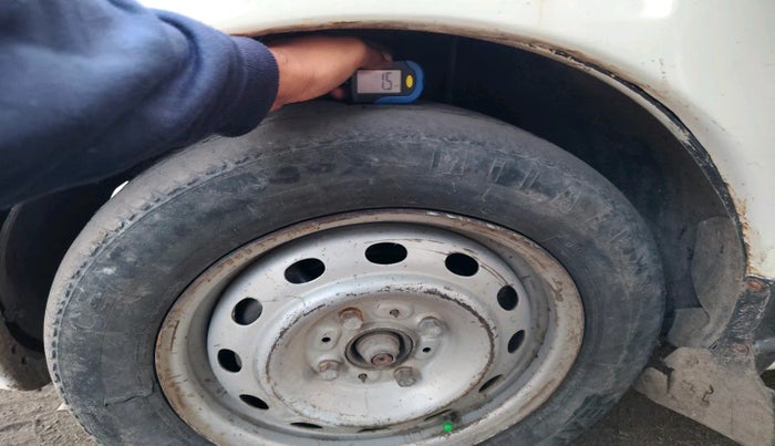 2013 Tata Indigo ECS LX TDI, Diesel, Manual, 1,40,743 km, tyre