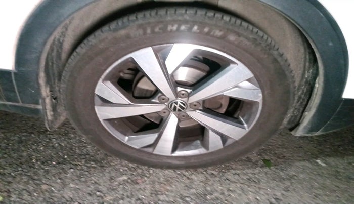 2022 Volkswagen TAIGUN TOPLINE 1.0 TSI AT, Petrol, Automatic, 87,602 km, tyre