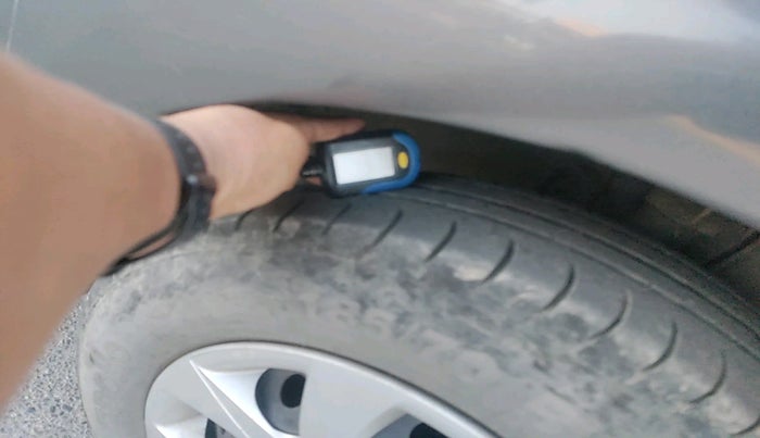 2015 Hyundai Elite i20 SPORTZ 1.2, Petrol, Manual, 2,31,957 km, tyre