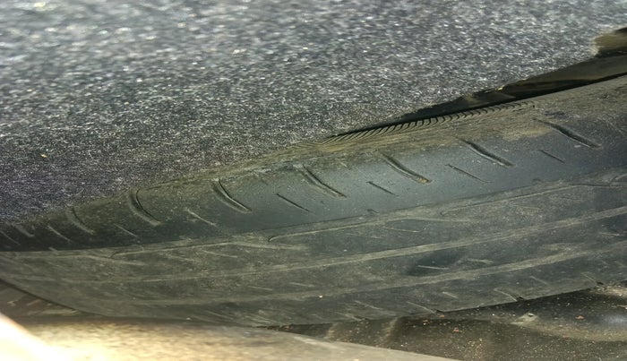 2013 Maruti Alto 800 LXI, Petrol, Manual, 36,011 km, tyre