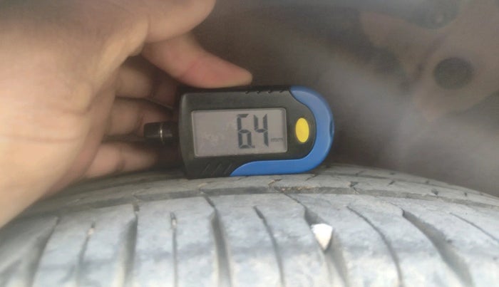 2011 Hyundai i20 MAGNA 1.2, Petrol, Manual, 63,161 km, tyre