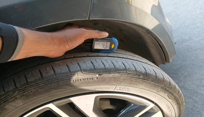 2021 Tata TIGOR XZA PLUS PETROL, Petrol, Automatic, 50,140 km, tyre