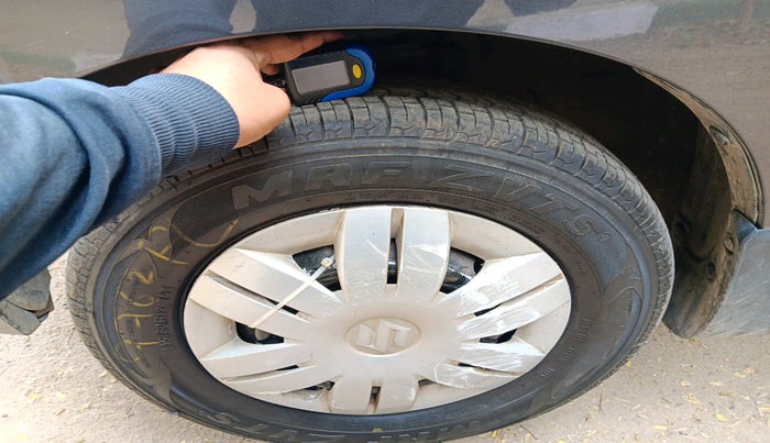 2016 Maruti Alto 800 LXI, Petrol, Manual, 42,037 km, tyre