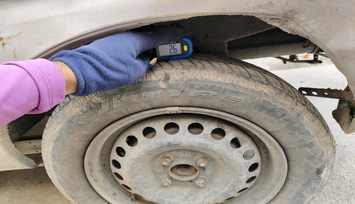 2011 Maruti Eeco 5 STR WITH A/C+HTR, Petrol, Manual, 1,87,134 km, tyre