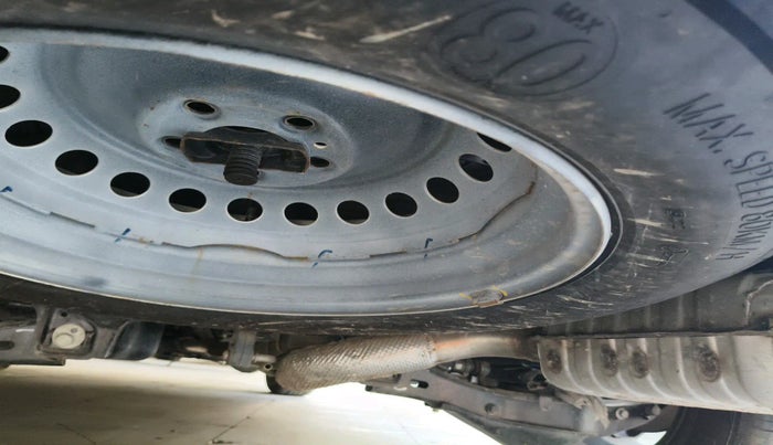 2024 Mahindra XUV700 AX 5 P MT 5 STR, Petrol, Manual, 9,548 km, tyre