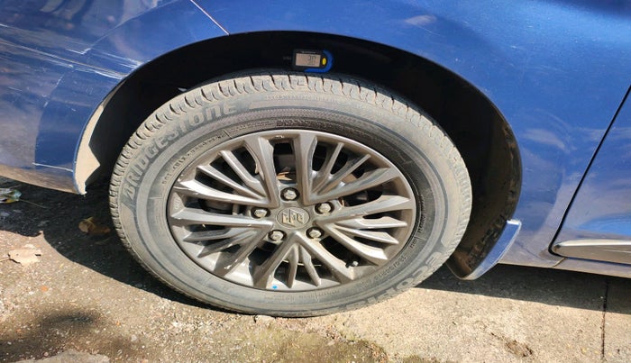 2019 Maruti Ertiga ZXI+ SHVS, Petrol, Manual, 37,332 km, tyre