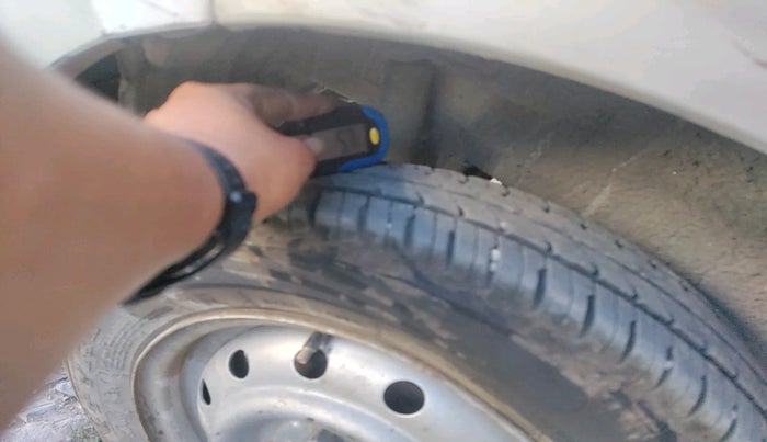 2011 Maruti Wagon R 1.0 LXI, Petrol, Manual, 1,63,659 km, tyre