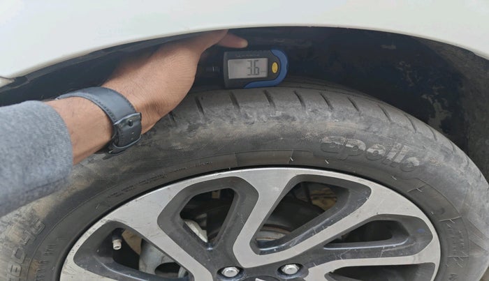 2023 Maruti Baleno ALPHA 1.2 AGS, Petrol, Automatic, 1,00,212 km, tyre