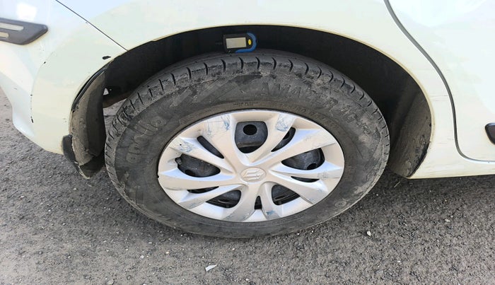 2020 Maruti Swift VXI, Petrol, Manual, 66,012 km, tyre