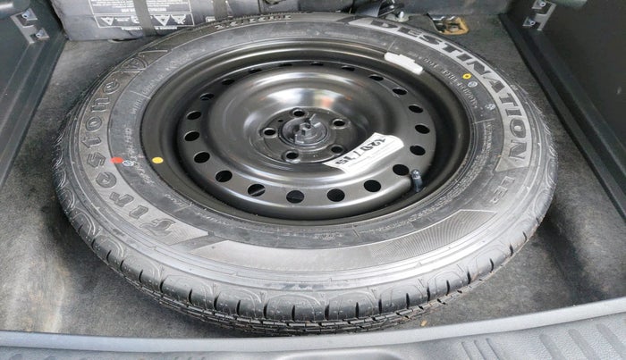 2019 Jeep Compass LIMITED PLUS PETROL AT, Petrol, Automatic, 1,07,323 km, tyre