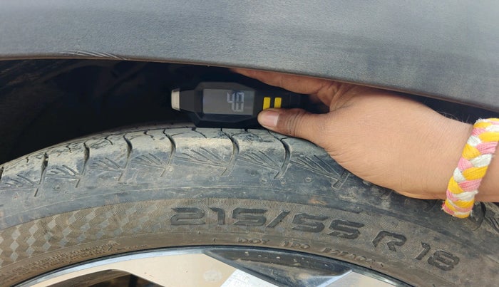 2023 Hyundai ALCAZAR PLATINUM 1.5 MT 7STR, Diesel, Manual, 23,527 km, tyre