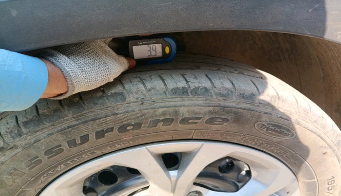 2023 KIA SONET HTE 1.2, Petrol, Manual, 54,661 km, tyre