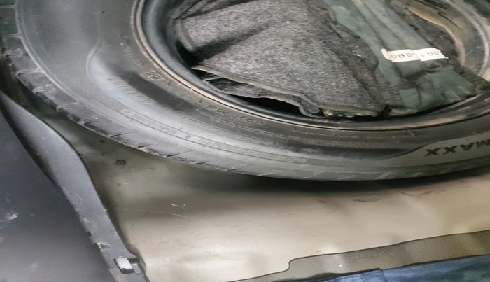 2015 Hyundai Elite i20 SPORTZ 1.2, Petrol, Manual, 96,132 km, tyre