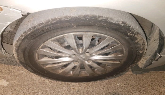 2016 Maruti Ciaz VXI, Petrol, Manual, 68,592 km, tyre