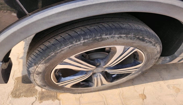 2024 MG ASTOR Sharp Pro 1.5 CVT (Ivory), Petrol, Automatic, 11,758 km, tyre