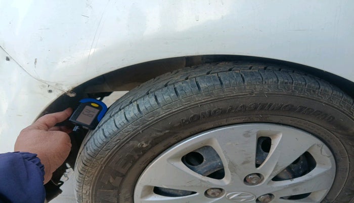 2012 Hyundai i10 SPORTZ 1.2, Petrol, Manual, 1,04,163 km, tyre