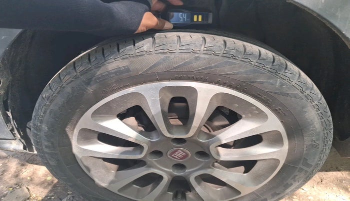 2015 Fiat Avventura EMOTION MULTIJET 1.3, Diesel, Manual, 88,006 km, tyre