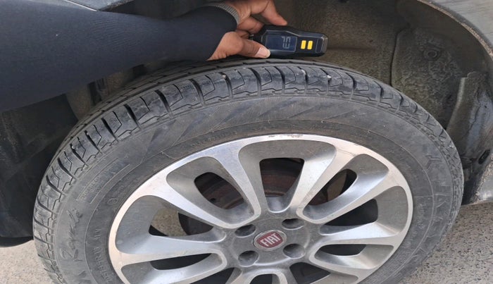 2015 Fiat Avventura EMOTION MULTIJET 1.3, Diesel, Manual, 88,006 km, tyre