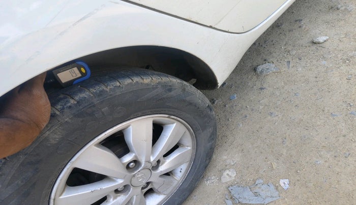 2013 Hyundai i20 ASTA 1.4 CRDI, Diesel, Manual, 2,31,974 km, tyre