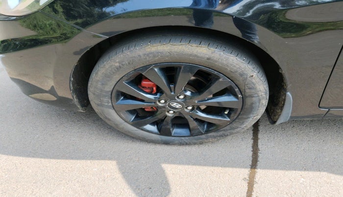 2013 Hyundai Verna FLUIDIC 1.6 VTVT SX, Petrol, Manual, 59,943 km, tyre