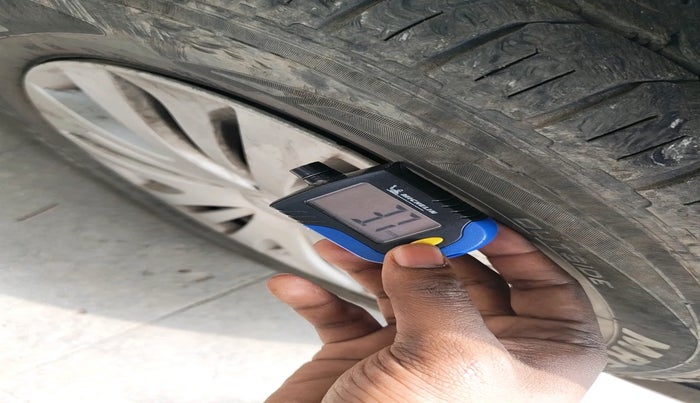 2013 Maruti Ertiga VDI, Diesel, Manual, 1,20,765 km, tyre