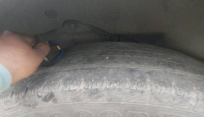 2012 Mahindra XUV500 W8, Diesel, Manual, 1,08,054 km, tyre