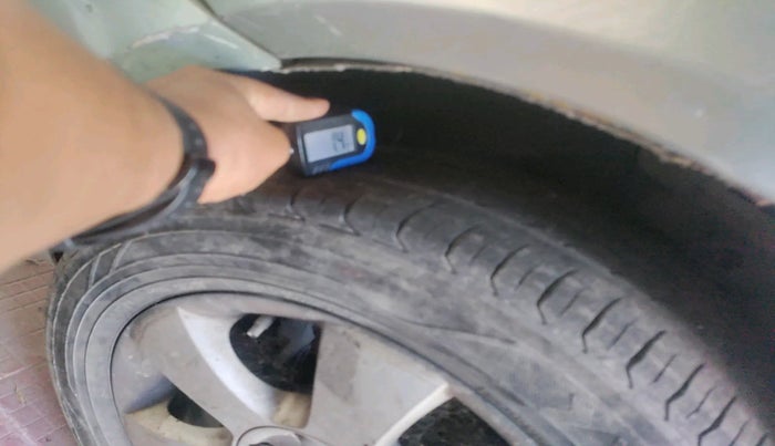 2010 Skoda Laura AMBIENTE 1.9 TDI AT, Diesel, Automatic, 2,55,080 km, tyre