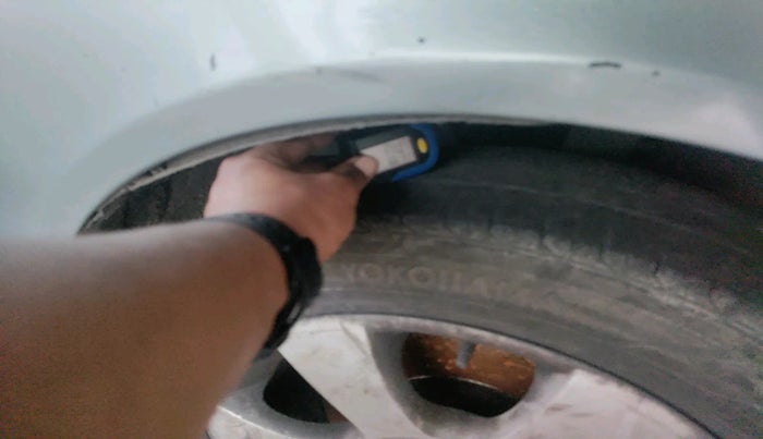 2010 Skoda Laura AMBIENTE 1.9 TDI AT, Diesel, Automatic, 2,55,080 km, tyre