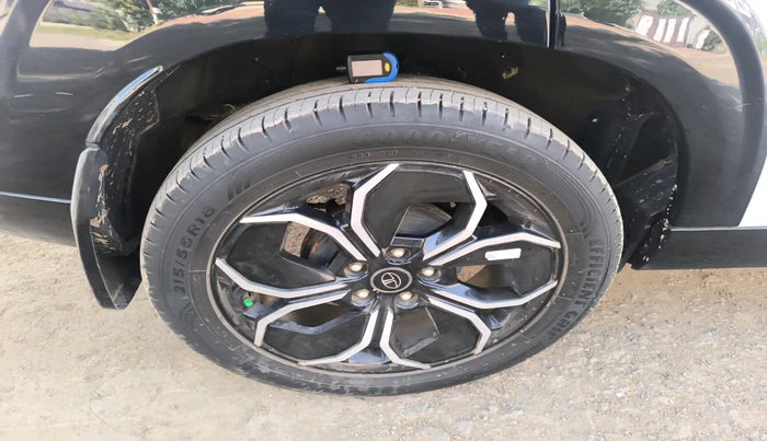 2024 Tata Curvv Accomplished S 1.2 Petrol 6MT, Petrol, Manual, 25,629 km, tyre