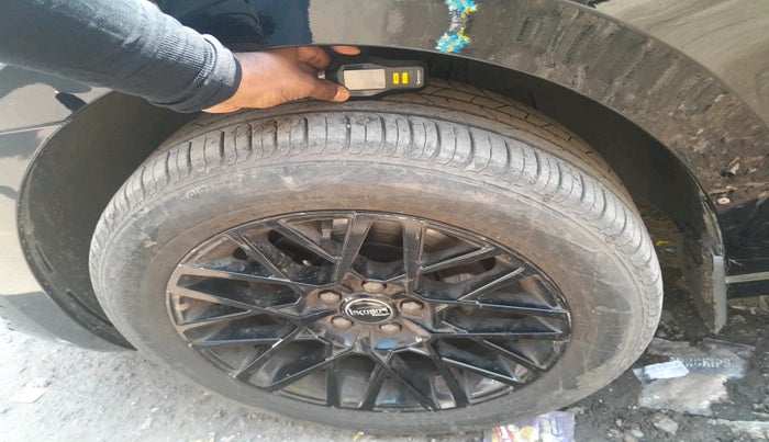 2023 Skoda SLAVIA STYLE 1.0L TSI AT, Petrol, Automatic, 38,314 km, tyre