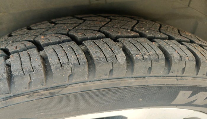 2018 Tata Hexa XT 4X2 6 STR, Diesel, Manual, 36,163 km, tyre