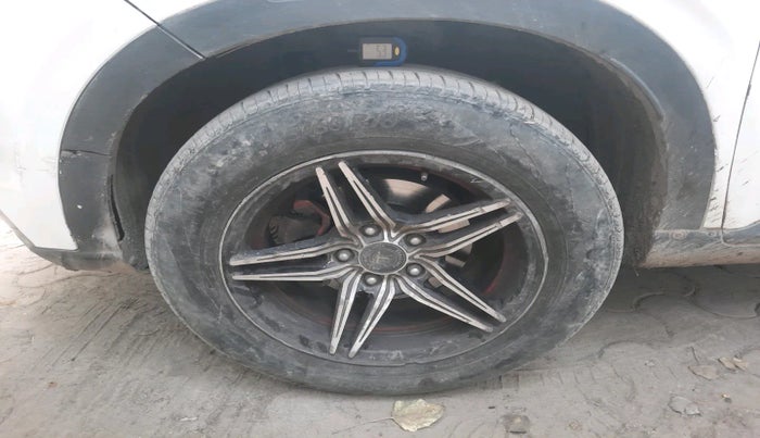 2021 Hyundai VENUE SX 1.0 TURBO, Petrol, Manual, 57,214 km, tyre