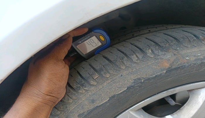 2011 Skoda Laura AMBIENTE 1.8 TSI, Petrol, Manual, 76,094 km, tyre