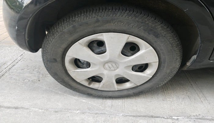 2010 Maruti Ritz VXI, Petrol, Manual, 1,08,693 km, tyre