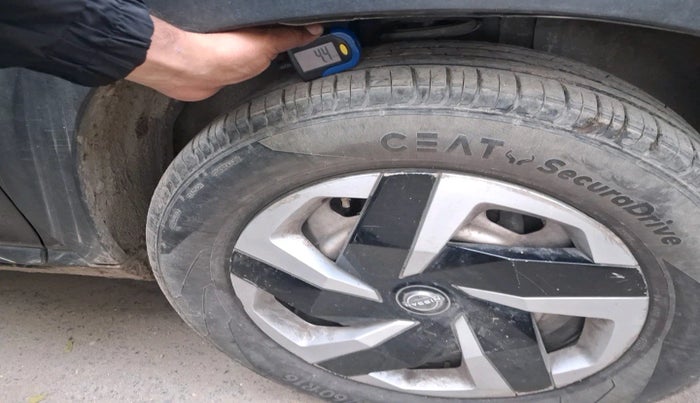 2022 Nissan MAGNITE XE, Petrol, Manual, 42,646 km, tyre