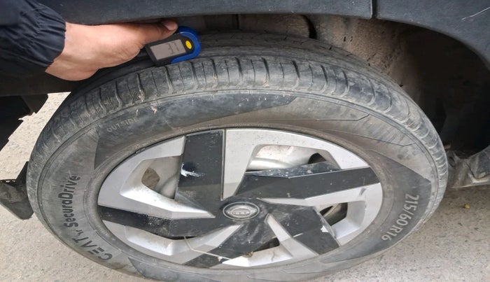 2022 Nissan MAGNITE XE, Petrol, Manual, 42,646 km, tyre