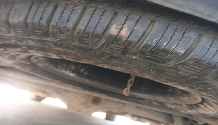 2018 Tata Hexa XE 4X2 7 STR, Diesel, Manual, 1,07,028 km, tyre