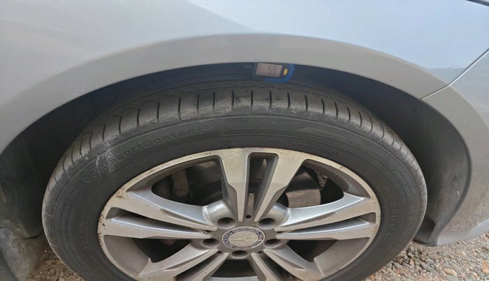 2015 Mercedes Benz E Class E 250 CDI AVANTGARDE, Diesel, Automatic, 47,605 km, tyre