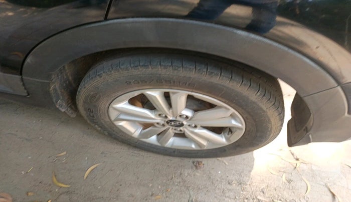 2016 Hyundai Creta SX PLUS 1.6 PETROL, Petrol, Manual, 1,19,615 km, tyre