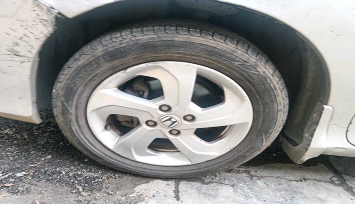 2015 Honda City 1.5L I-VTEC VX, Petrol, Manual, 71,617 km, tyre