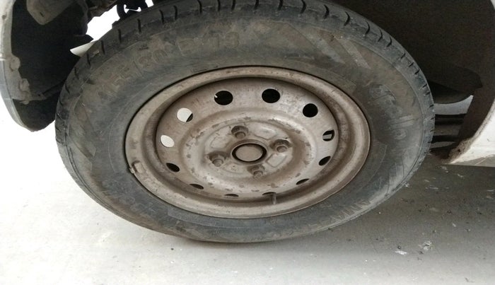 2017 Maruti Wagon R 1.0 LXI CNG, Petrol, Manual, 1,65,268 km, tyre