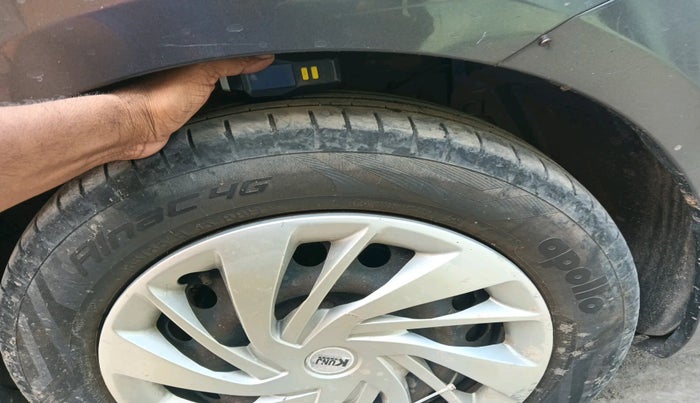 2015 Maruti Ertiga VDI SHVS, Diesel, Manual, 1,22,431 km, tyre