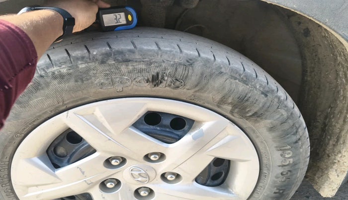 2021 Hyundai VENUE S 1.2, Petrol, Manual, 95,657 km, tyre