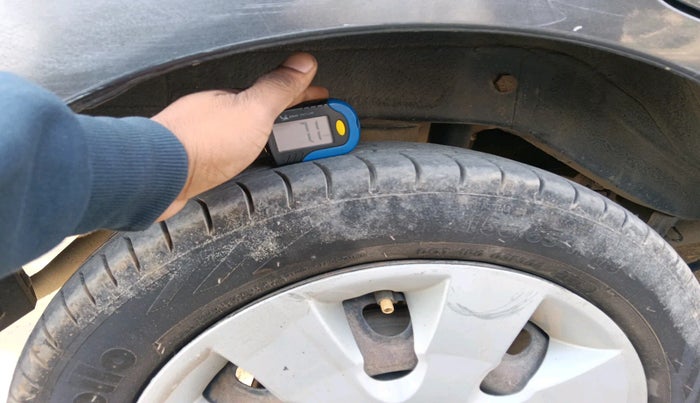 2015 Maruti Alto K10 VXI, Petrol, Manual, 90,688 km, tyre