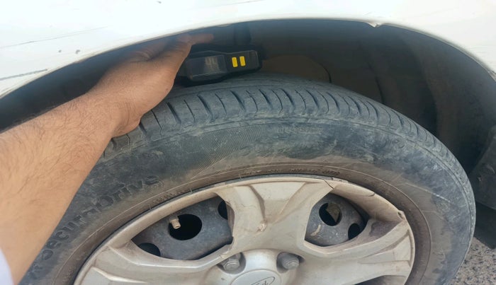 2015 Ford Ecosport TREND 1.5L DIESEL, Diesel, Manual, 2,04,564 km, tyre