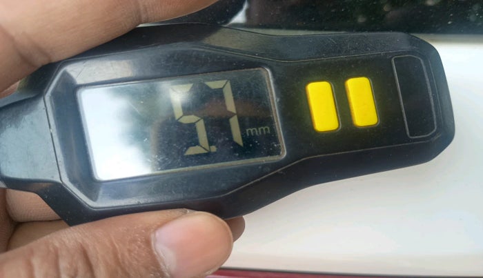 2015 Ford Ecosport TREND 1.5L DIESEL, Diesel, Manual, 2,04,564 km, tyre