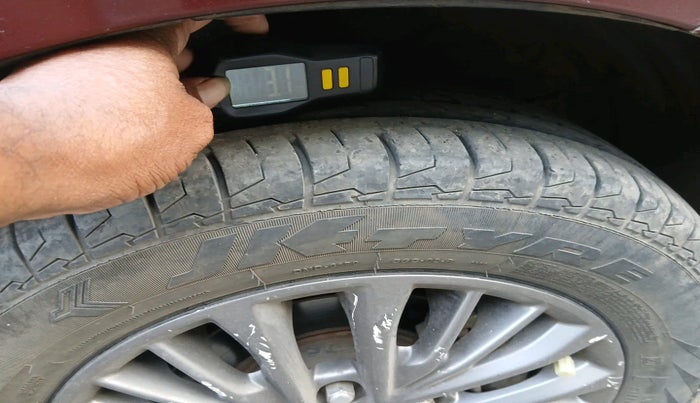 2019 Maruti Ertiga ZXI+ SHVS, Petrol, Manual, 43,477 km, tyre