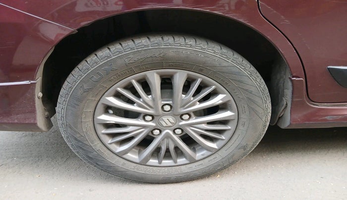 2019 Maruti Ertiga ZXI+ SHVS, Petrol, Manual, 43,477 km, tyre