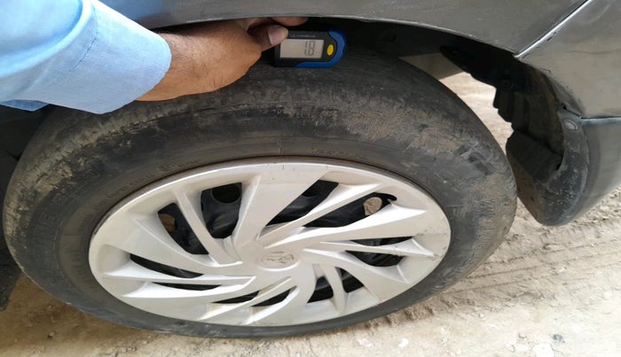 2015 Honda Jazz 1.2L I-VTEC SV, Petrol, Manual, 73,190 km, tyre