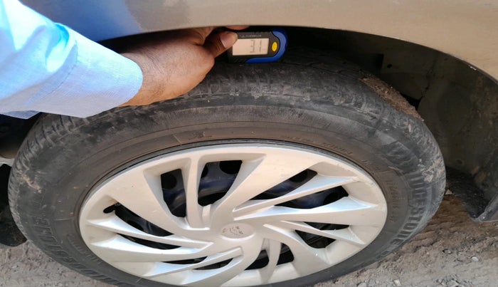 2015 Honda Jazz 1.2L I-VTEC SV, Petrol, Manual, 73,190 km, tyre